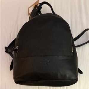 MARGOT New York Kimmie Leather Backpack DK Black Double Zip top Handle Excellent